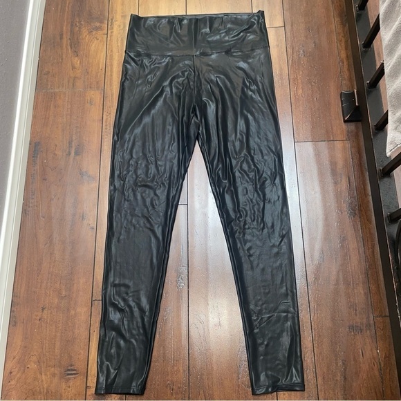 Leggings Depot Black Faux leather High Waist Leggings Size Large - Picture 3 of 6